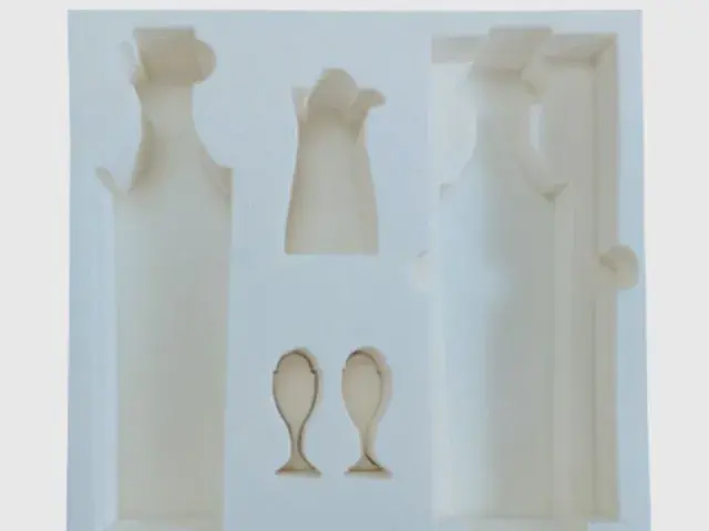Wine packaging liner foam
